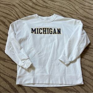 Lululemon crewneck umich